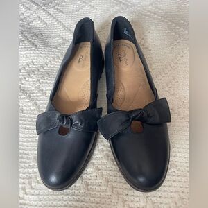 Clarks Trish Wave flats black leather slip one, size 9